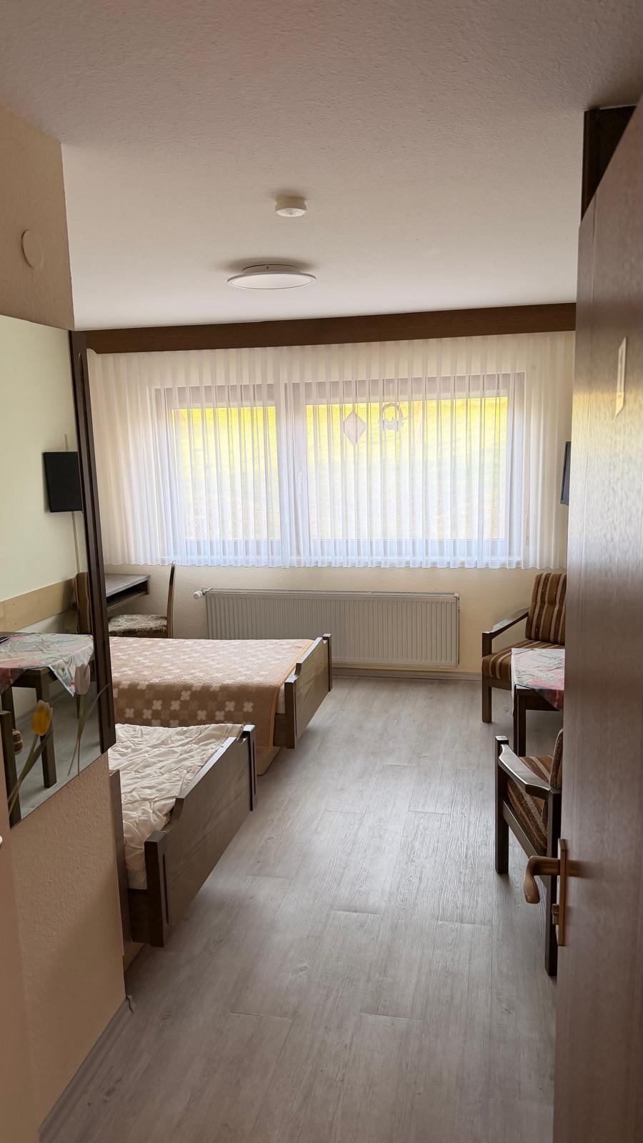 Erdgeschoss – Zimmer 1 (Doppelzimmer) - Bild 6