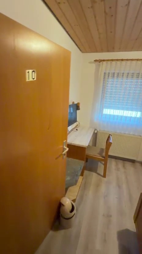 Obergeschoss 2 – Zimmer 11 (Doppelzimmer/FW) - Bild 4