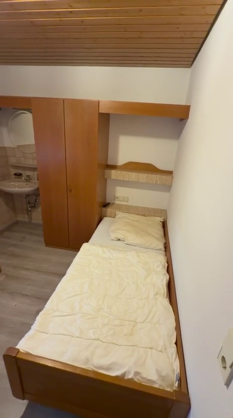 Obergeschoss 2 – Zimmer 11 (Doppelzimmer/FW) - Bild 5